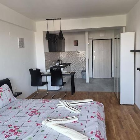 Porta Bus Station Apartment Scopia Exterior foto